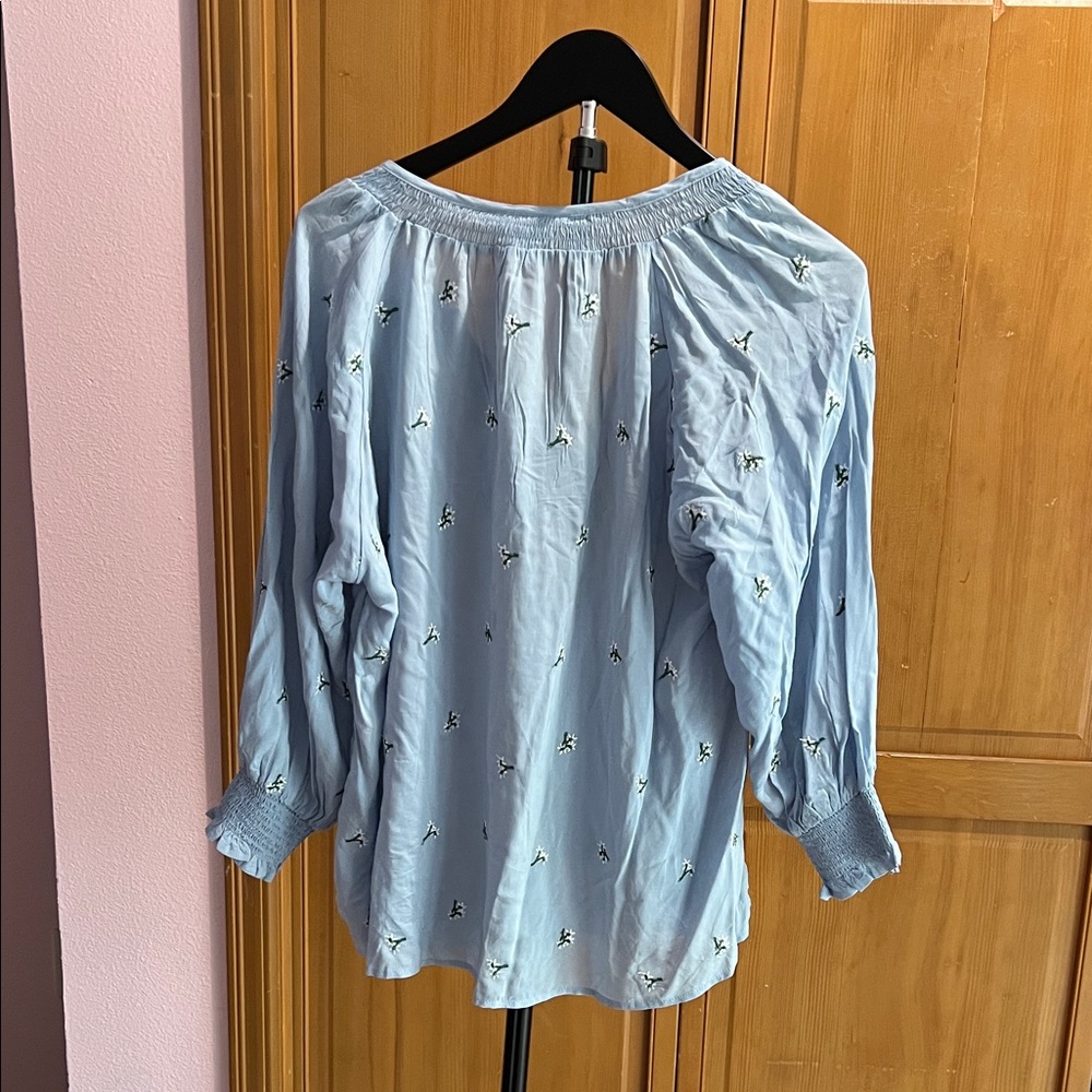 Market & Spruce Light Blue Embroidered Blouse - Picture 4 of 6